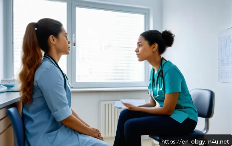 자궁내막증 초기 증상과 치료 병원 - A compassionate female doctor attentively listening to a young woman describing her pelvic pain symp...